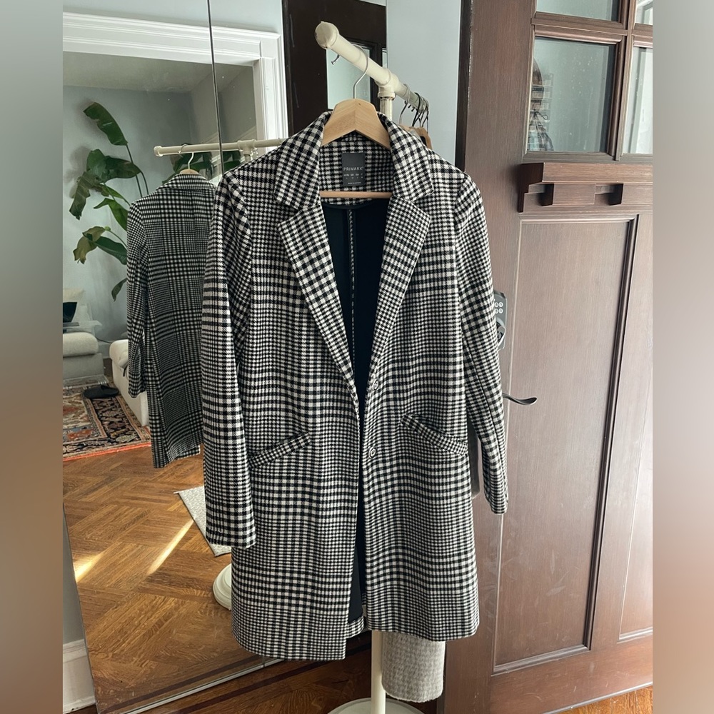 Black and white houndstooth Primark coat